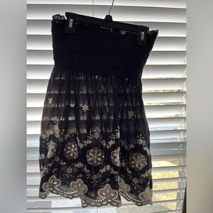 Rue21 Black Strapless Floral Top